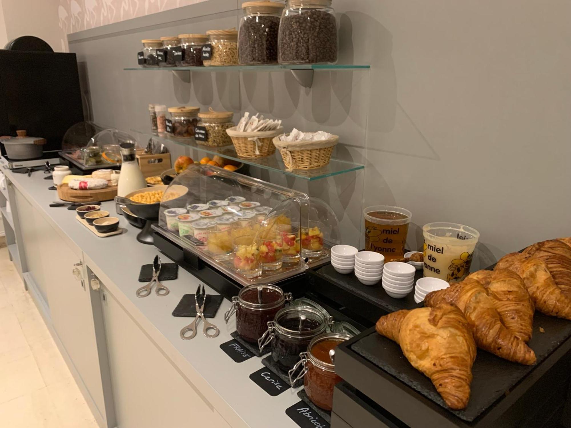 Logis Hotel Restaurant Le Moulin De La Coudre Venoy エクステリア 写真